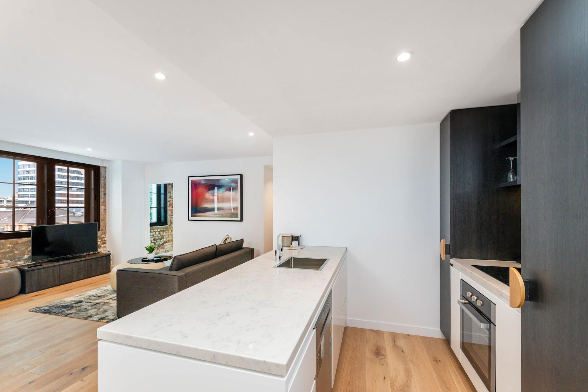 Aparthotel Fv By Peppers Brisbane Exteriér fotografie The kitchen and living area of a typical apartment