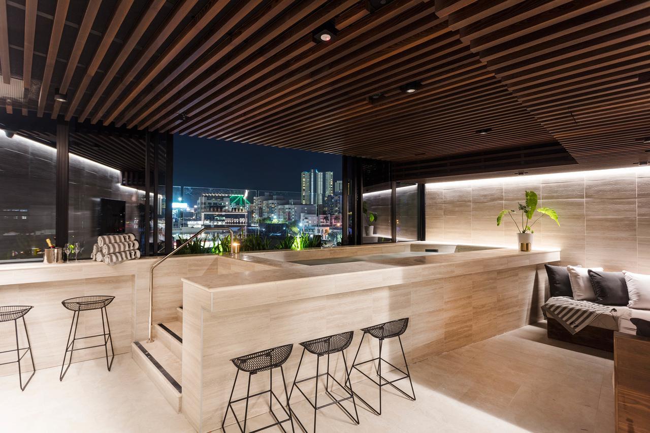 Aparthotel Fv By Peppers Brisbane Exteriér fotografie The Sky Bar