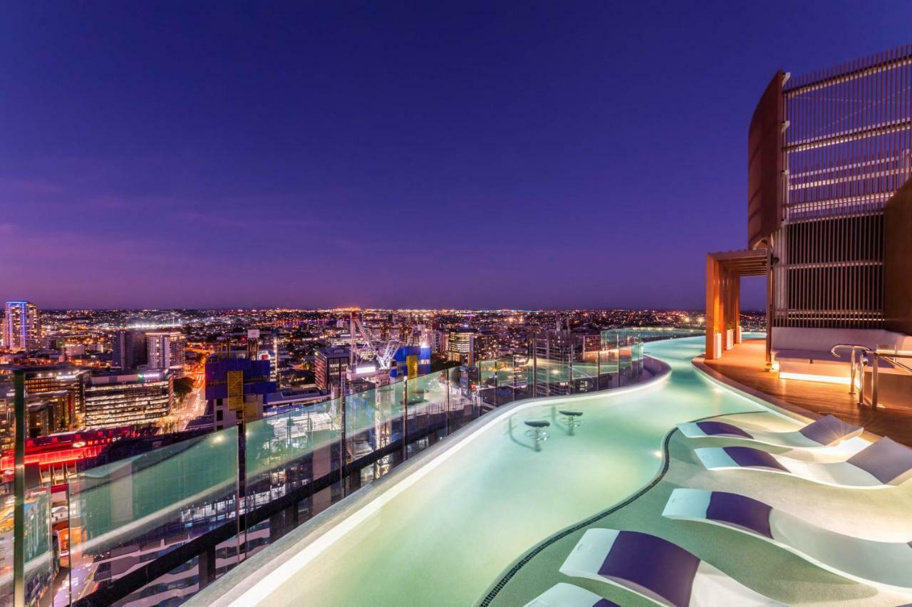 Aparthotel Fv By Peppers Brisbane Exteriér fotografie Skyline rooftop pool