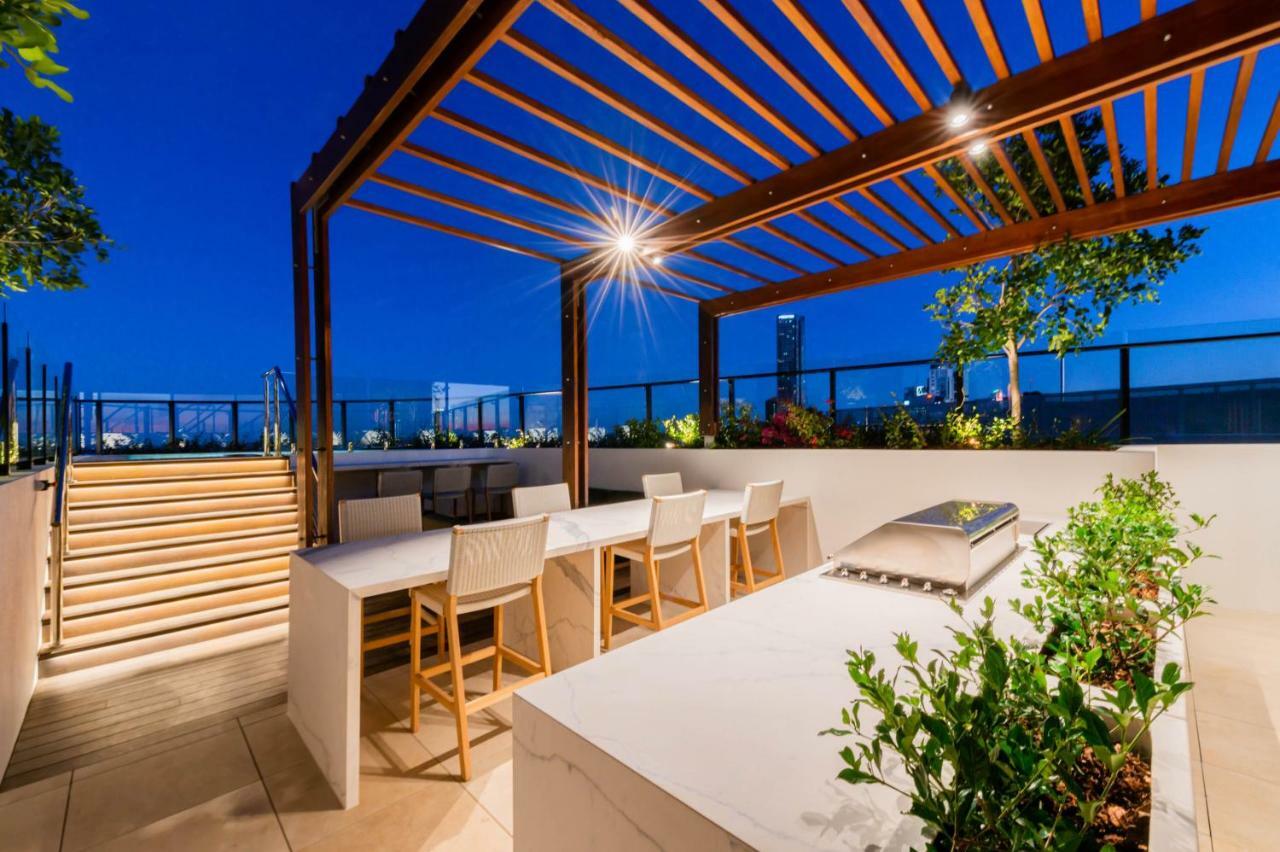Aparthotel Fv By Peppers Brisbane Exteriér fotografie Rooftop bar