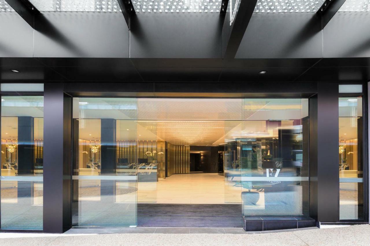 Aparthotel Fv By Peppers Brisbane Exteriér fotografie Entrance to the hotel